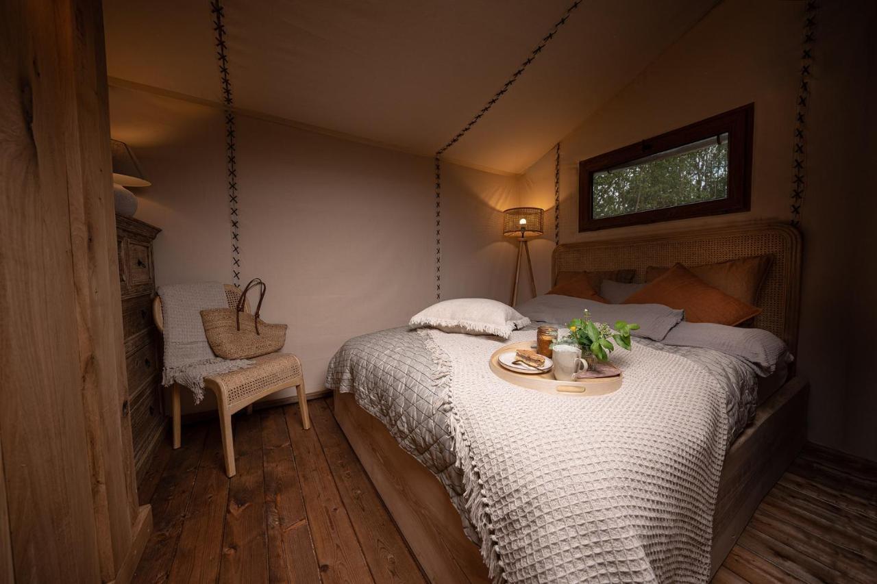 Urzeka Hotel Drzewce  Buitenkant foto