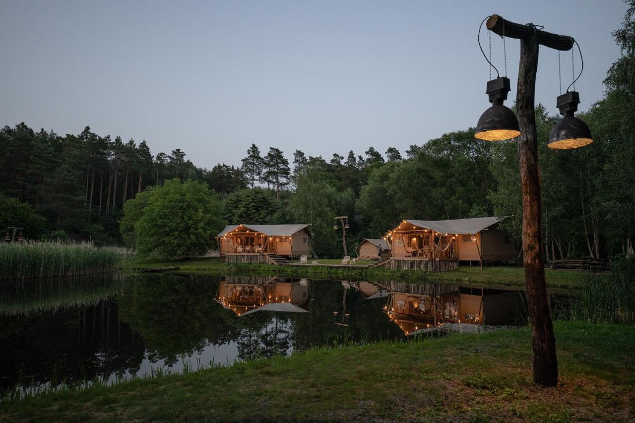 Urzeka Hotel Drzewce  Buitenkant foto
